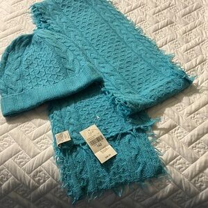 J Jill Turquoise Knit Hat and Scarf Set
Scarf is NWT